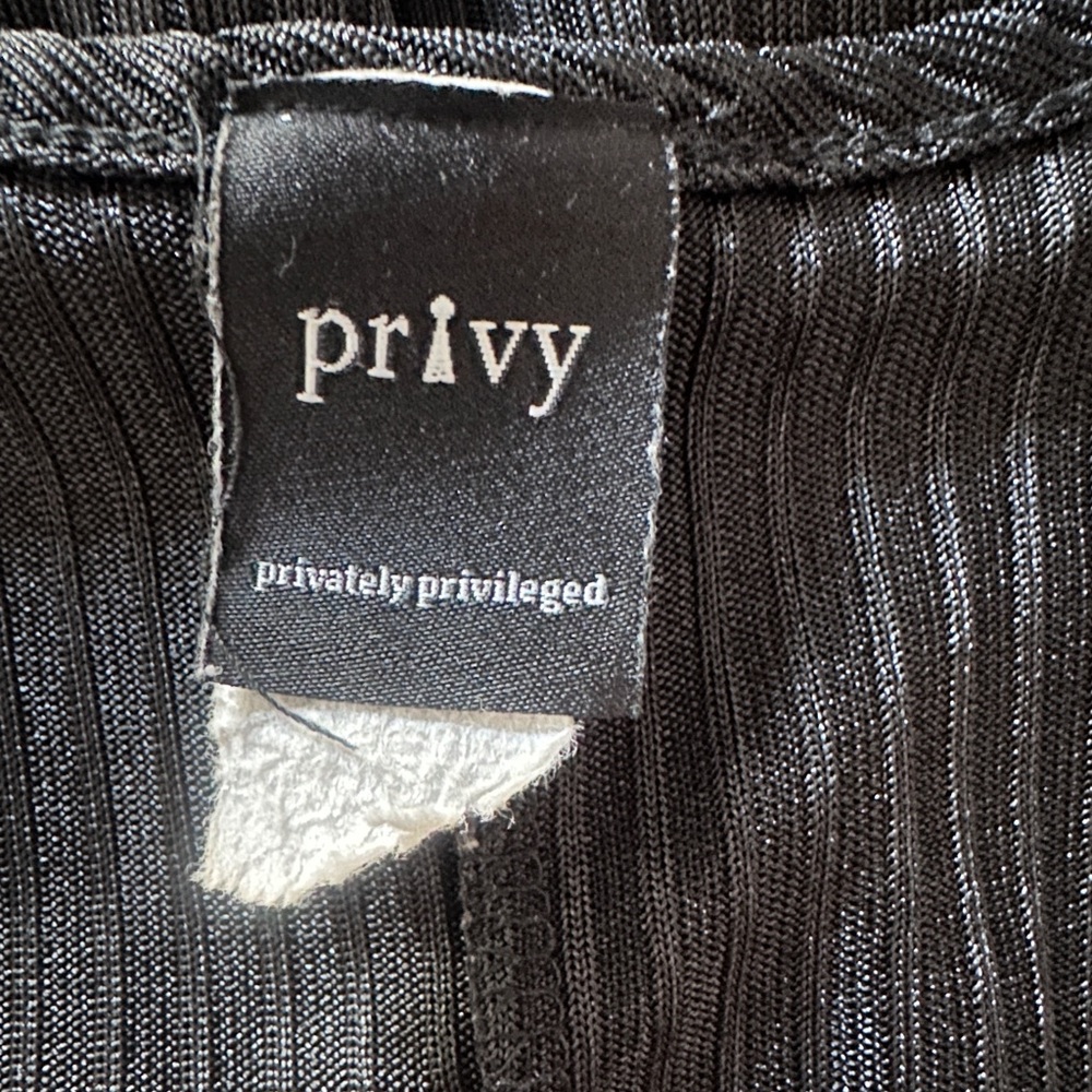 Privy Women’s Black Ribbed Sheer V-Neck Top/Blouse Msrmnts in Photos - Picture 5 of 9